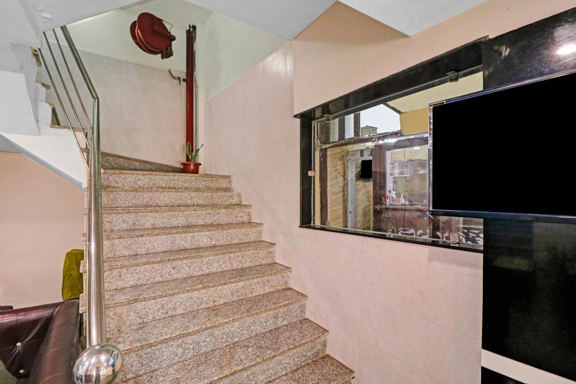 Hotel Stay House New Delhi Exteriör bild